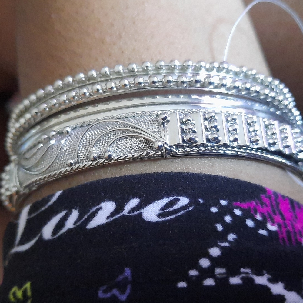 Silver bangle set - Picture 8 of 8